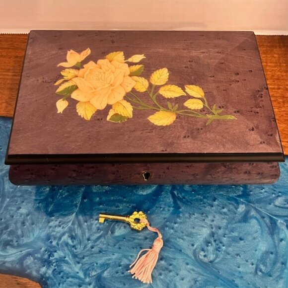 Italian Inlaid Flower Music Jewelry Box with Lock and Key - Picture 1 of 12